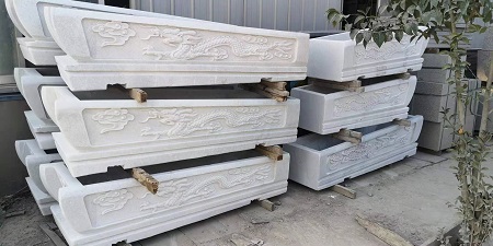 板材组合石棺